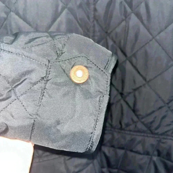 Lauren Ralph Lauren  jacket  Quilted snap front, wrists, and front pockets - Picture 5 of 10